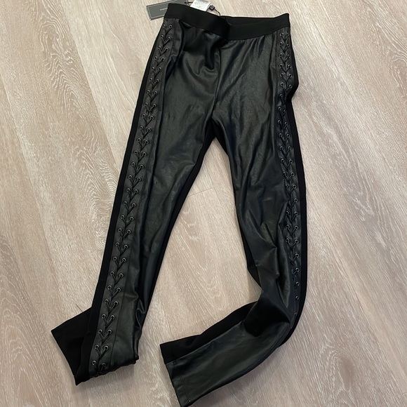 BCBGMAXAZRIA leggings - Picture 3 of 5